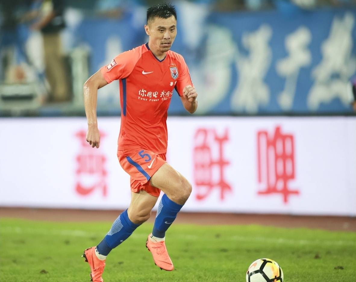 关于北京国安客场不敌鲁能,积分差距进一步缩小的信息 关于北京国安客场不敌鲁能,积分差距进一步缩小的信息