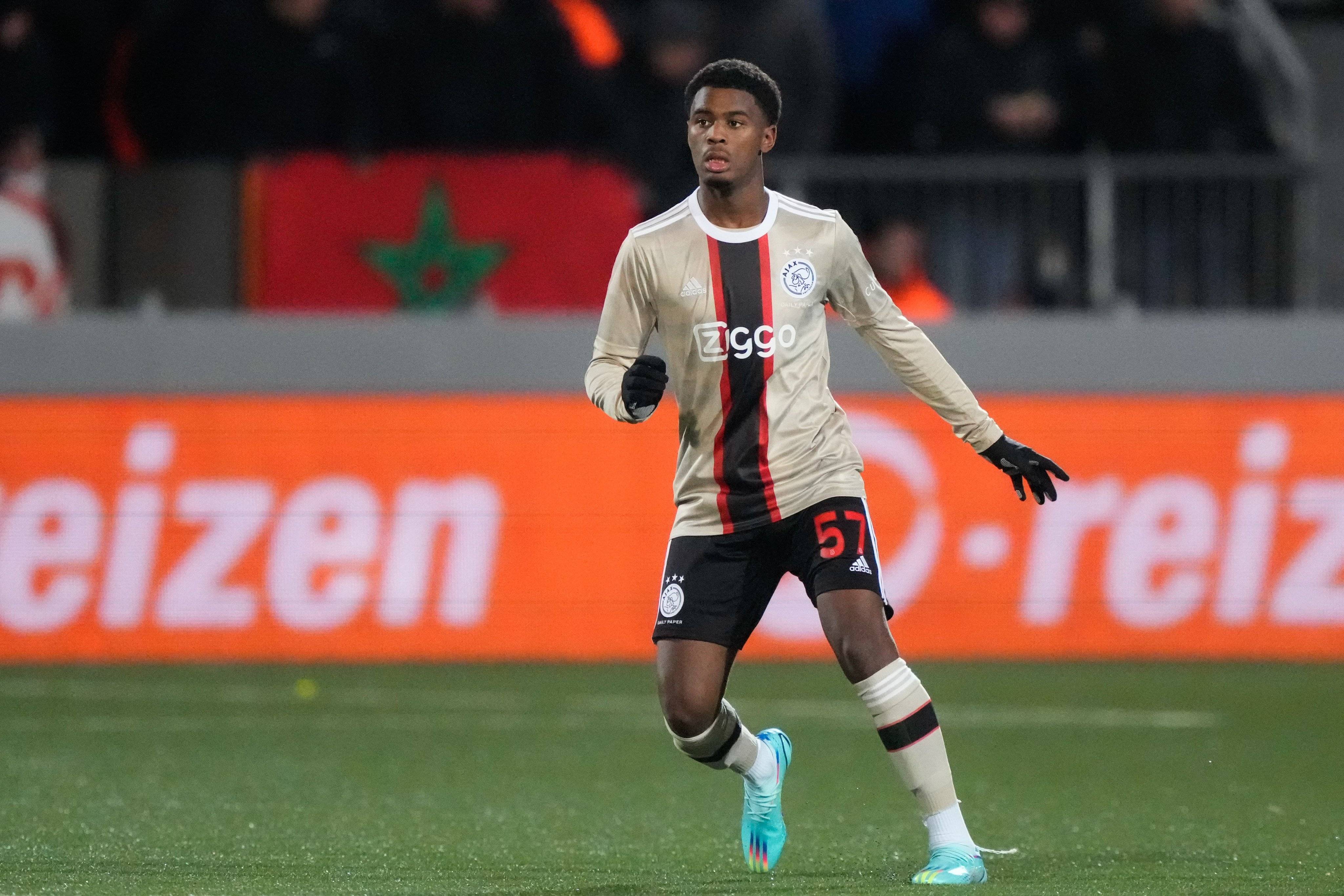 阿贾克斯再度惊艳,跻身淘汰赛行列的简单介绍 阿贾克斯再度惊艳,跻身淘汰赛行列的简单介绍