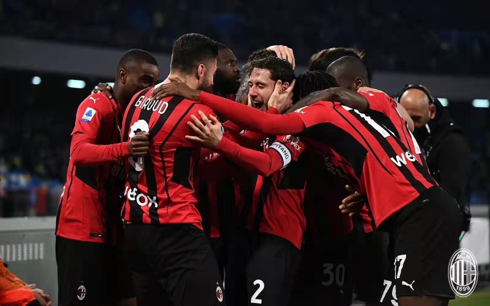 包含伯里迪联队员破门得分，助球队取得关键胜利的词条