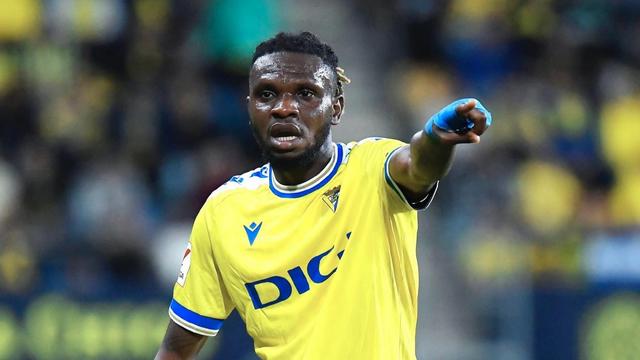 萨索洛抢分成功，打破对手主场不败记录的简单介绍