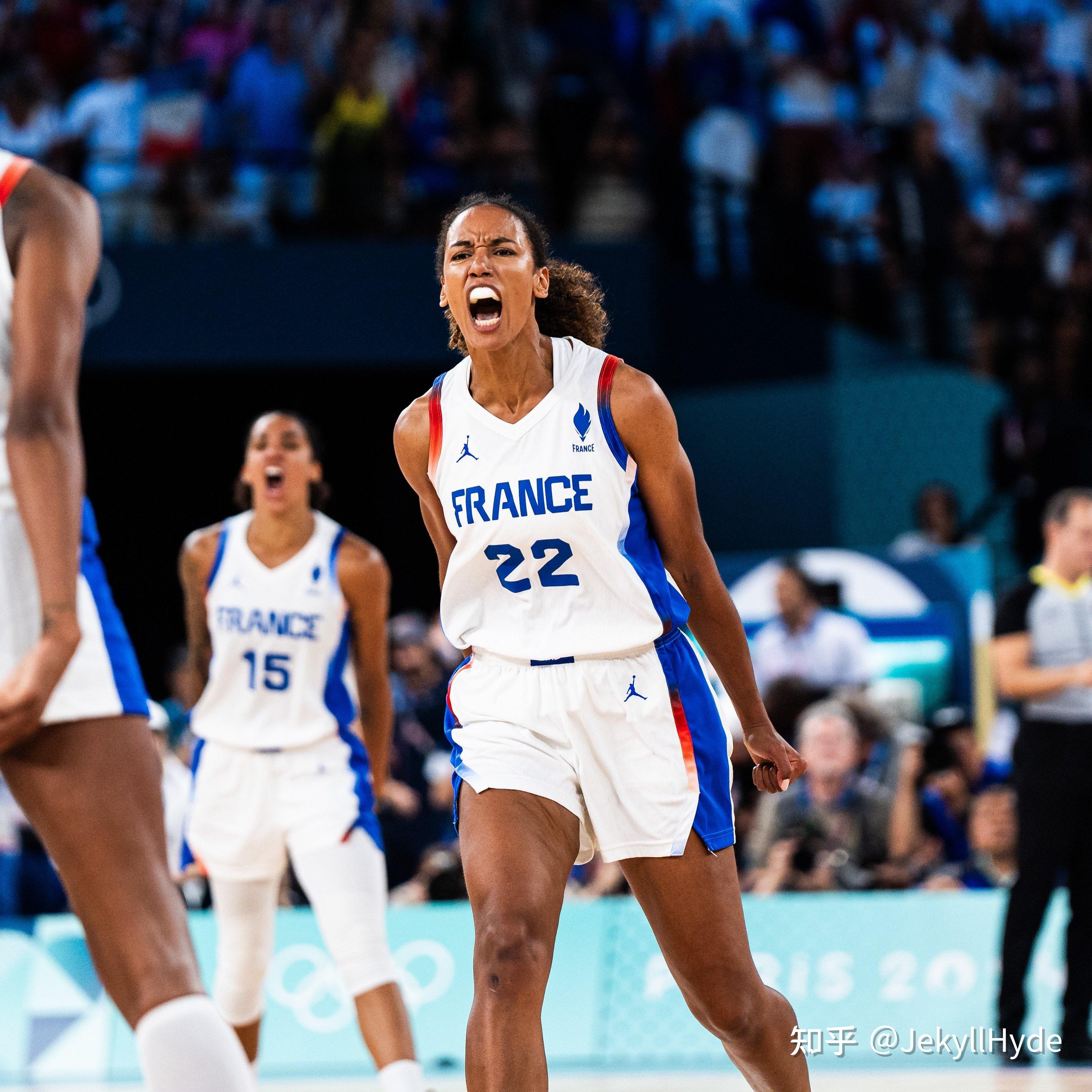 意大利女篮凭借高效进攻逆转美国队