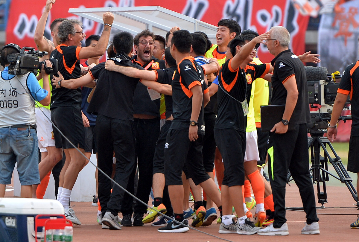 关于越南选手崭露锋芒，力赢一仗挺进次轮的信息