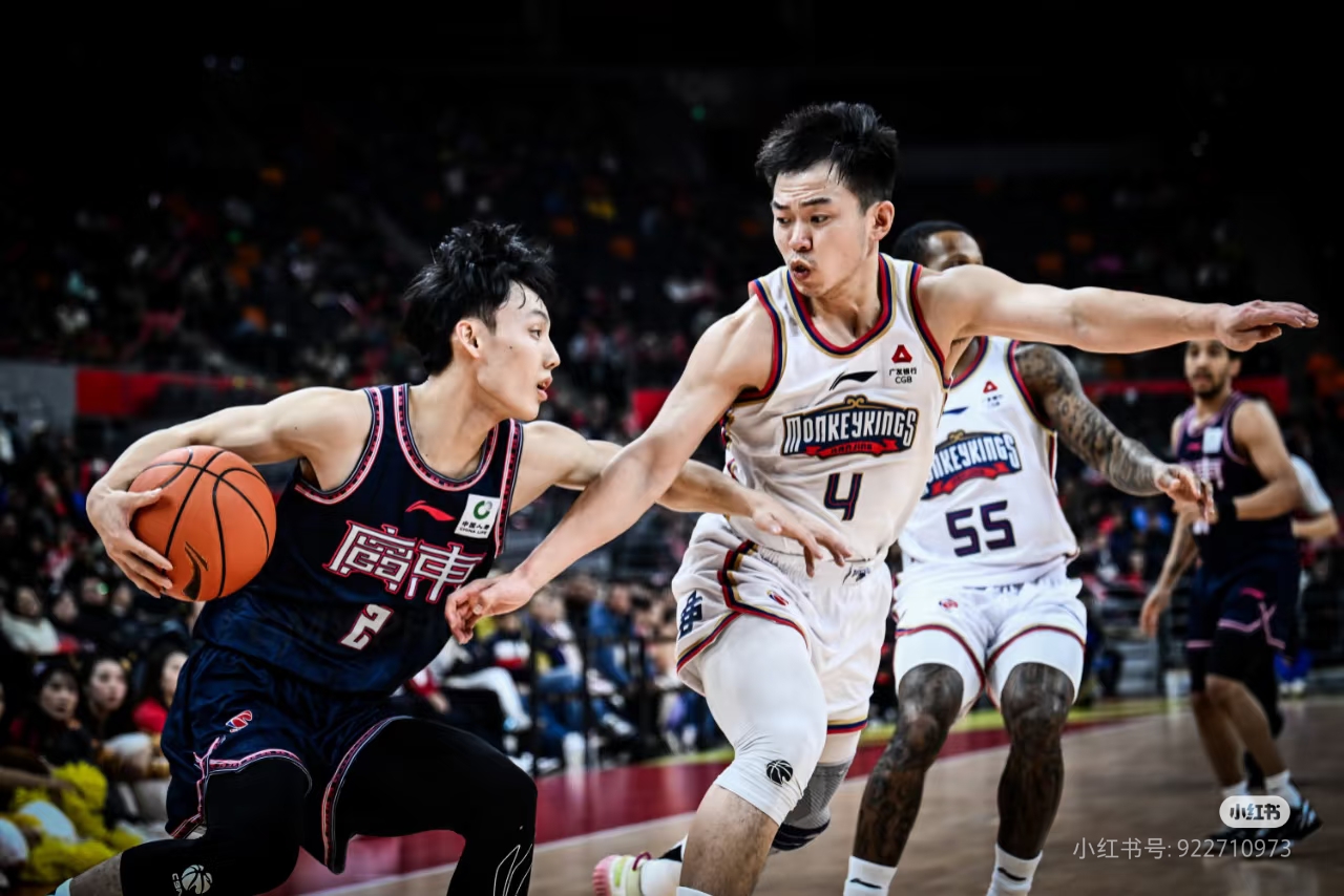 包含广东宏远主场击败江苏队,继续保持领跑的词条 包含广东宏远主场击败江苏队,继续保持领跑的词条