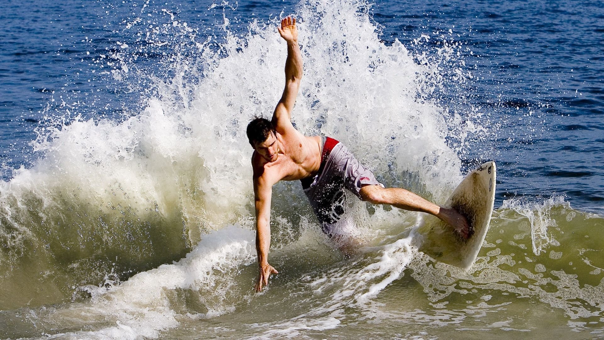 穆勒的觉醒，阿尔及利亚如何正面击溃乌克兰，重塑非洲足球格局