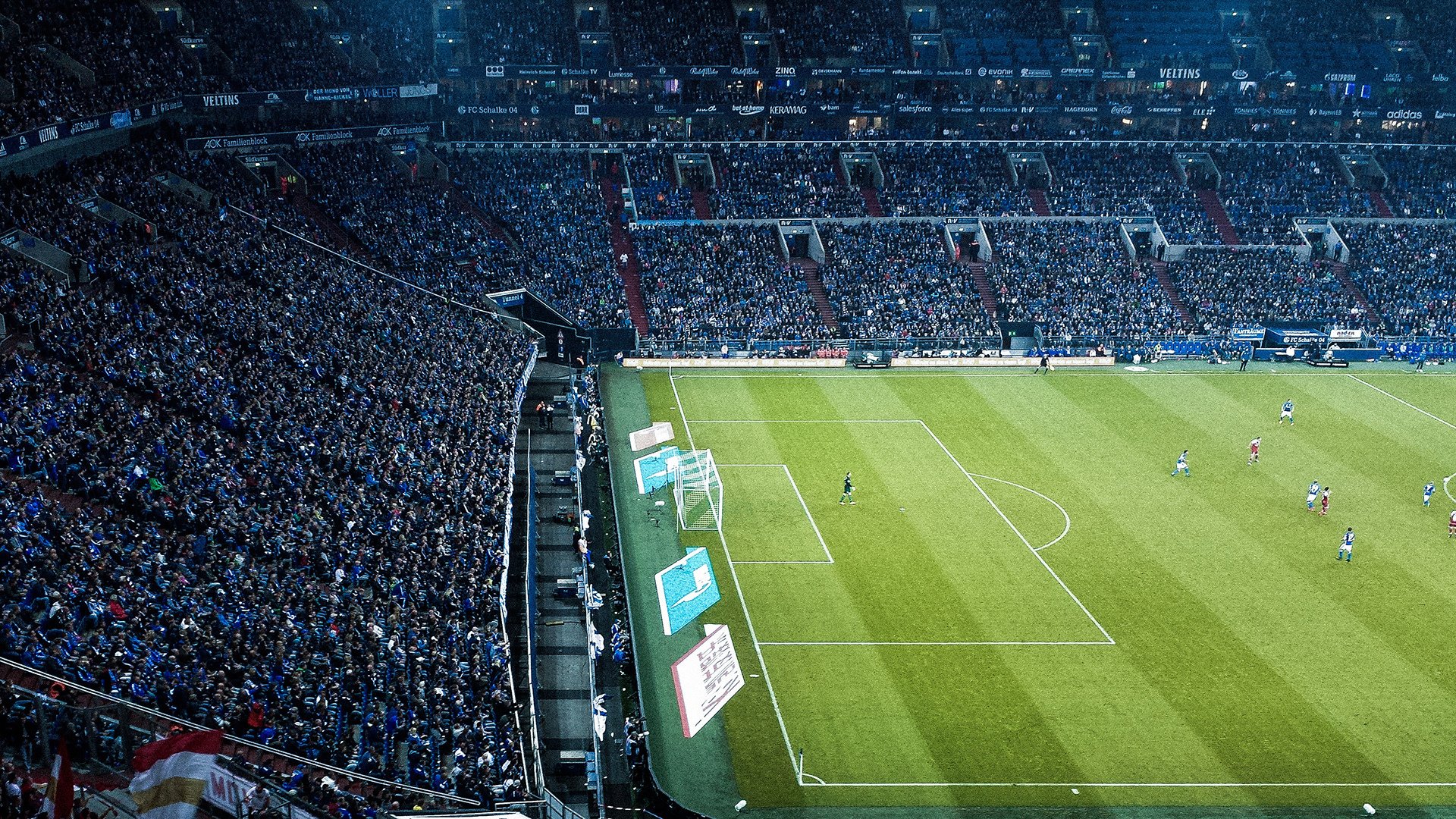 赛道与球场，当F1争冠焦点战遇见76人翻盘公牛